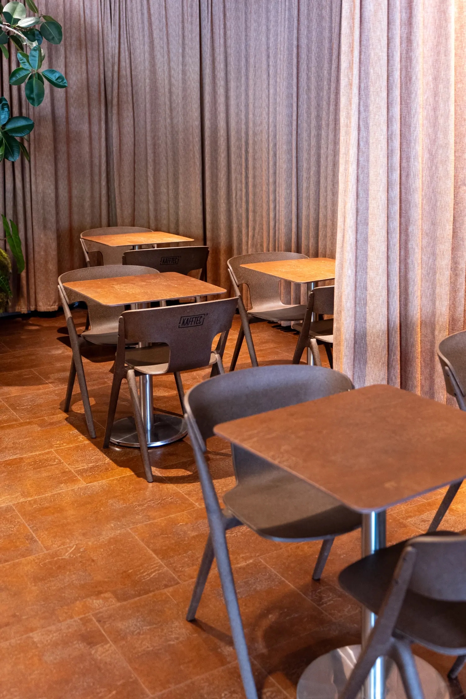 Aftertaste Cork Case