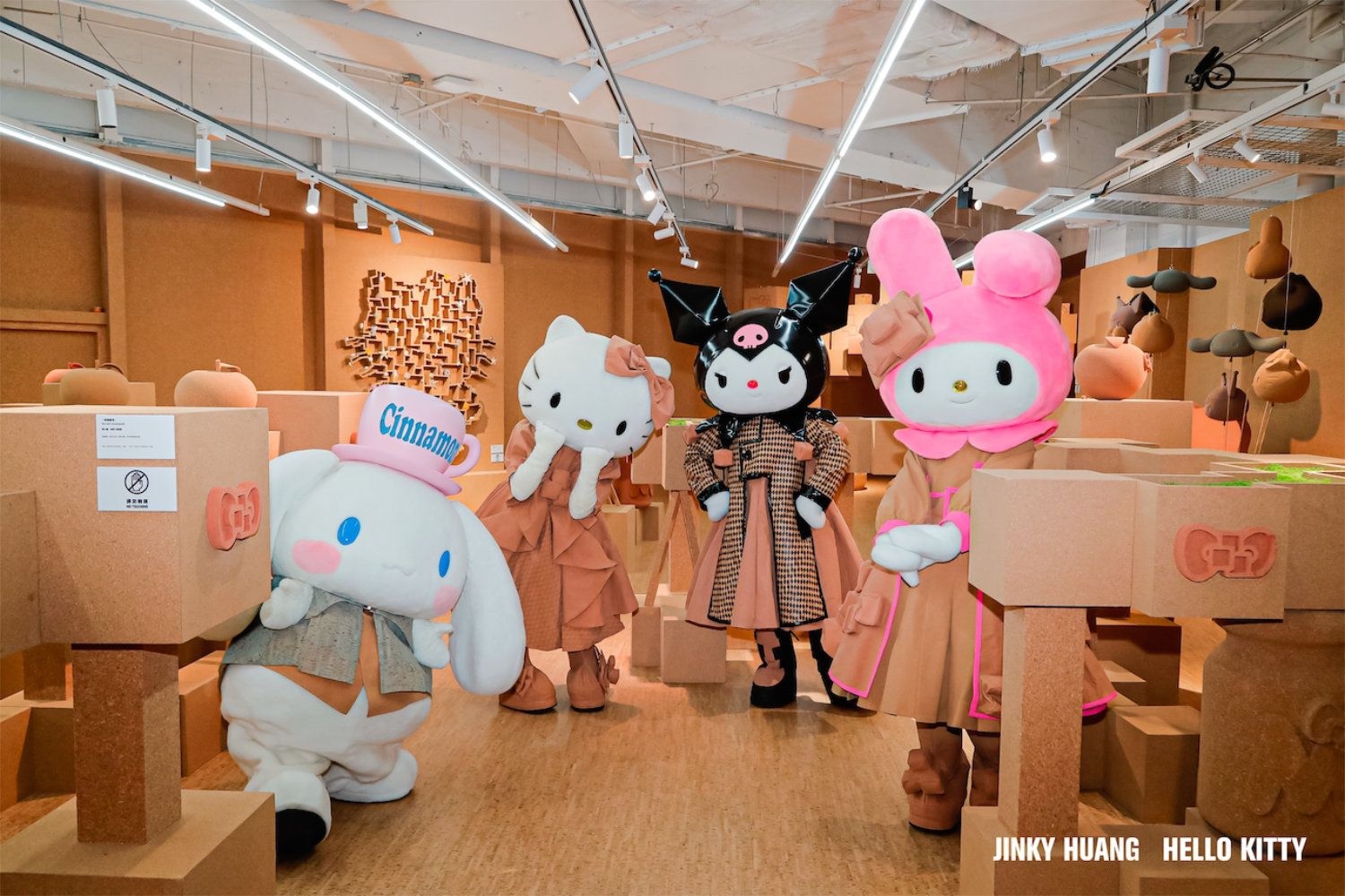 JinkyHuang x Hello Kitty