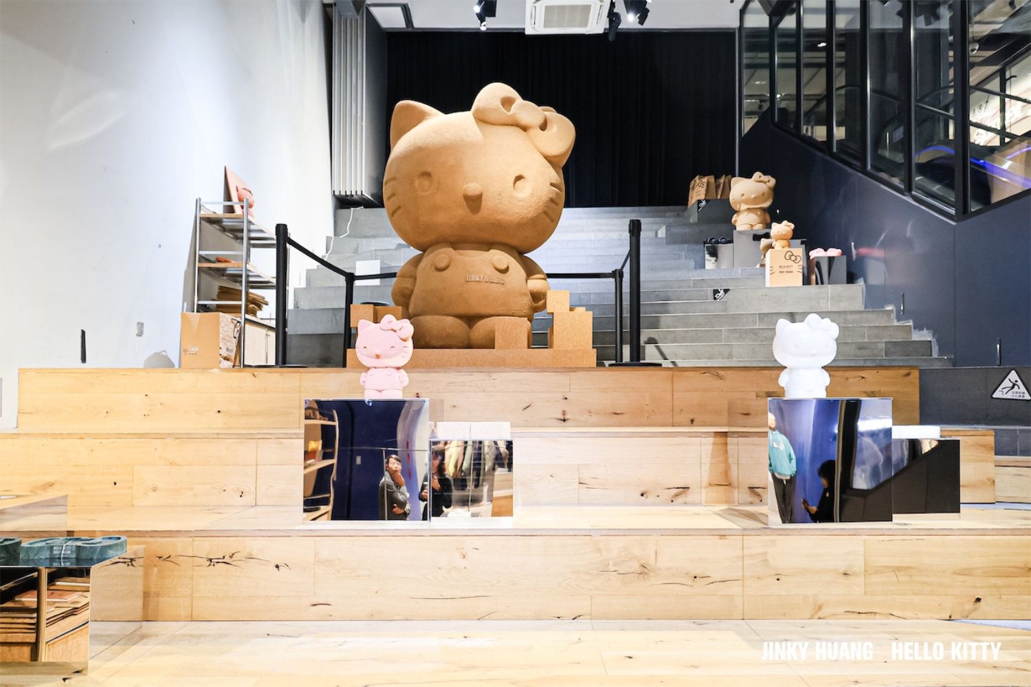 JinkyHuang x Hello Kitty